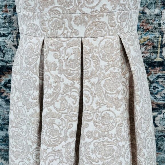 Eliza J Ladies Dress Size 8 Tapestry Print Evening Wear Jeweled Neckline - Picture 5 of 13